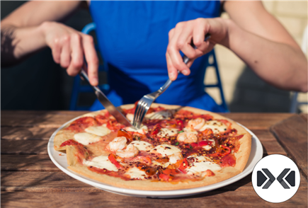 Anche Sabato a Cena: Menù Pizza con Antipasti per 2 o 3 persone