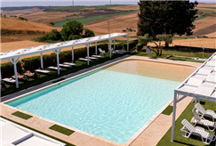 2/06: Relax in Piscina del 2 Giugno con Lettino e Colazione per 1 o 2 persone