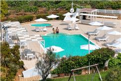 1, 2 o 3 Notti in Salento con Piscina Esterna e Animazione anche in Mezza Pensione per 2 persone