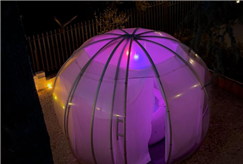 30/10 o 1/11: 1 Notte ad Halloween in Bubble Room anche con Accesso Esclusivo e Riservato alla Vasca Idromassaggio Riscaldata per 2 persone