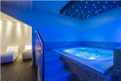 1 Notte Luxury con Percorso Benessere Riservato anche con Pranzo o Cena per 2 persone