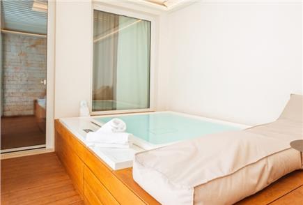 1 Notte in Suite con Vasca Idromassaggio per 2 persone